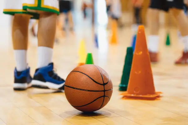 Beginner's Guide to Basketball : What Parents Should Know